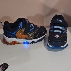 Kids Light-Up Sneakers with Scoobydoo Design